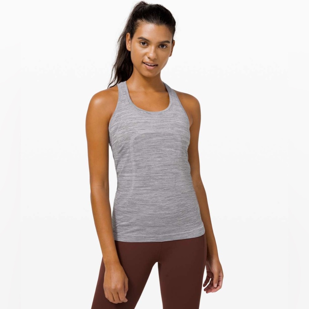lululemon swiftly tech 2.0 tank.  Sz 8